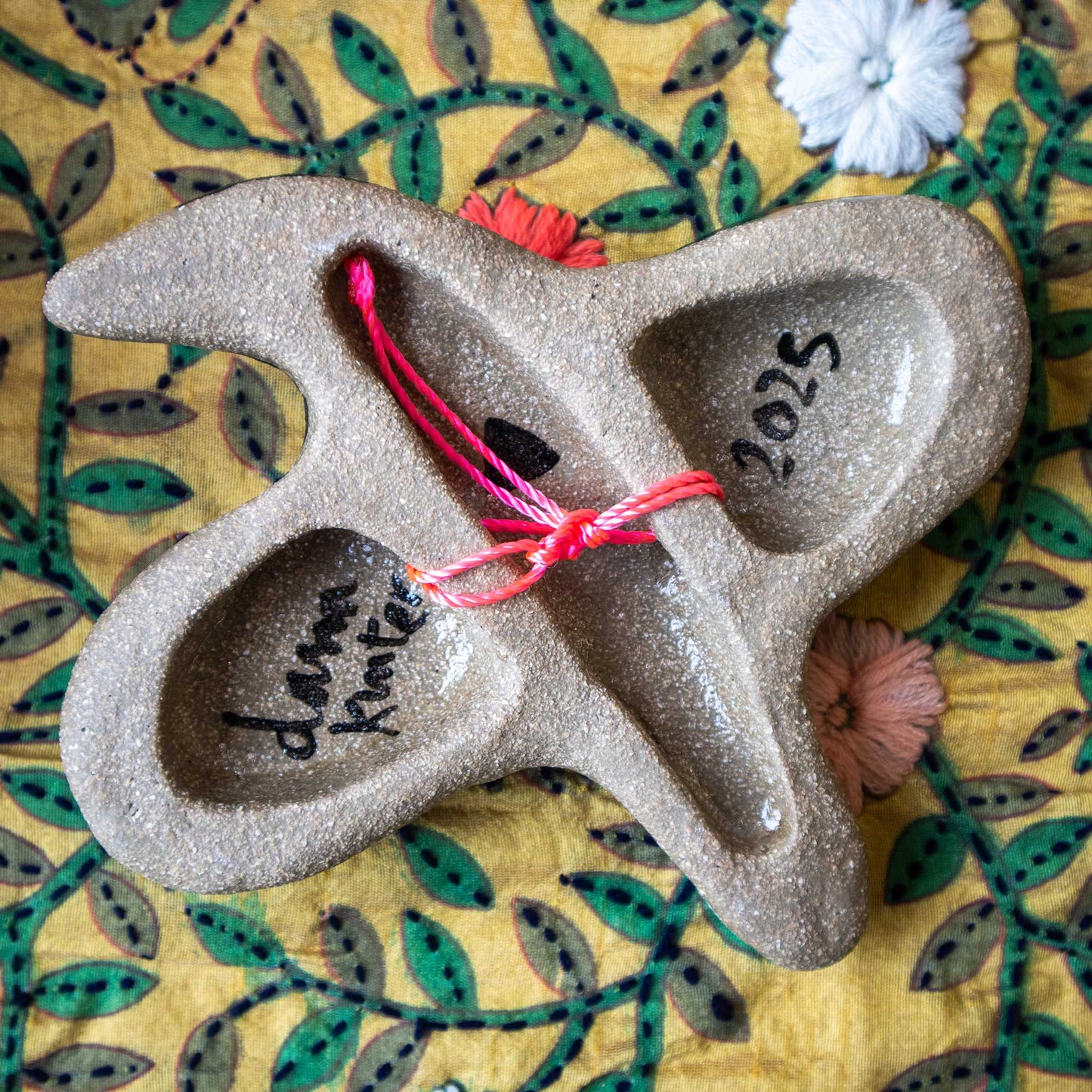 Magpie - single wall hanging